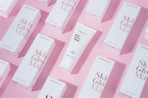 Skin Gym's 5-LED Mask for a Youthful Glow