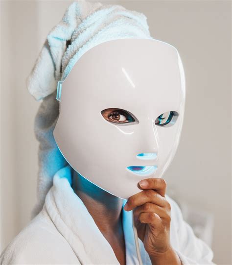 Skin Gym LED Mask: Transform Your Complexion with 7 Colors of Light