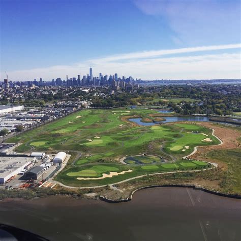 Skyway Golf Course Jersey City: Soaring High with 18 Holes of Urban Golfing