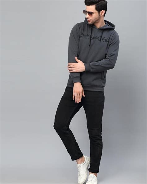 Slim Fit Hooded Sweatshirts: The Perfect Blend of Style and Comfort