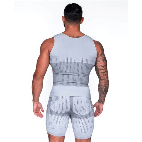 Slimming Compression Shirts: Transform Your Body and Optimize Your Fitness