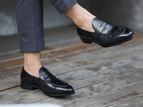 Slip into Style: The Ultimate Guide to Loafers, the Timeless Footwear for Sophisticated Men