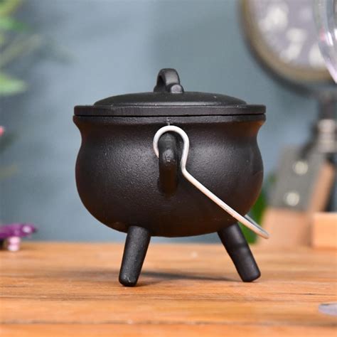 Small Cast Iron Cauldron: A Versatile Tool for Kitchen and Home