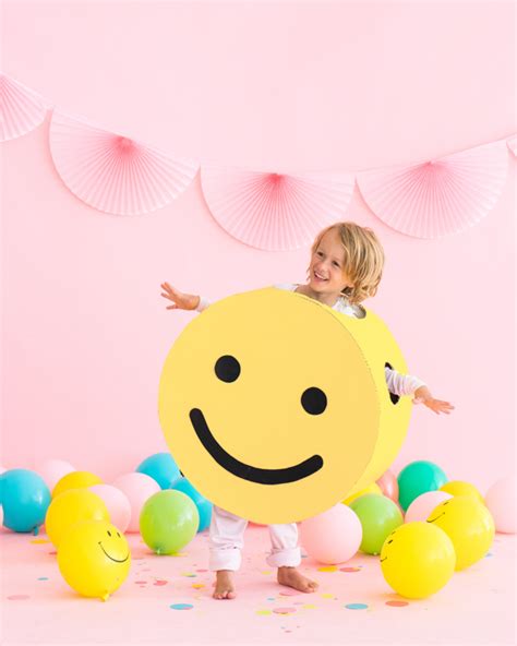 Smiley Face Costume: A Guide to Crafting a Contagious Smile