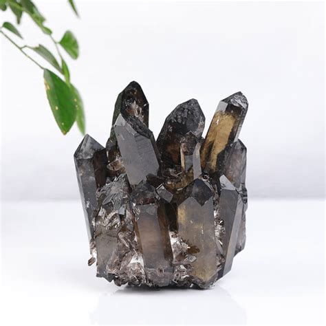 Smoky Quartz: A Tapestry of Smoke and Light