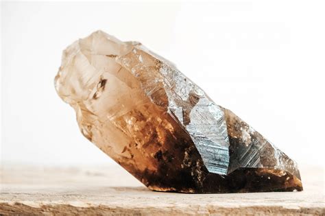 Smoky Quartz: The Ultimate Guide to the Mysterious and Powerful Crystal