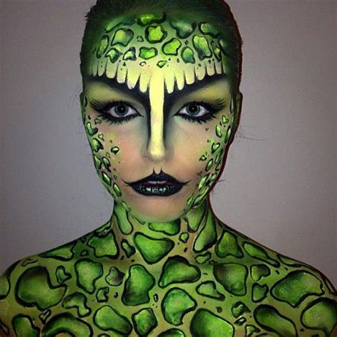 Snake Face Paint: 25 Creepy and Unique Ideas for Halloween