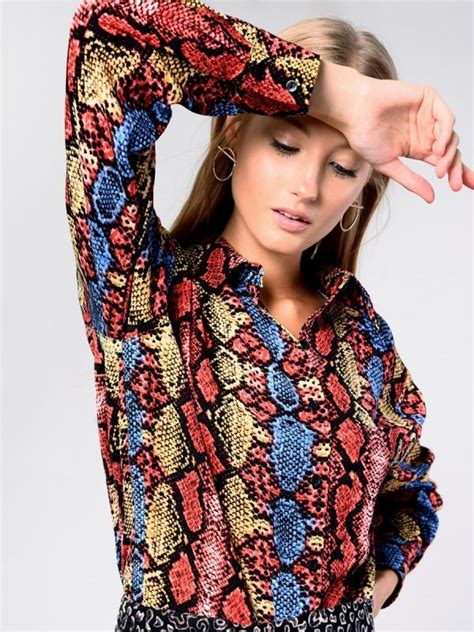 Snake Print Shirt: The Must-Have Wardrobe Staple for Fashionistas