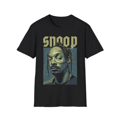 Snoop Dogg T-Shirts:Elevate Your Street Style with the Iconic Rapper's Swag