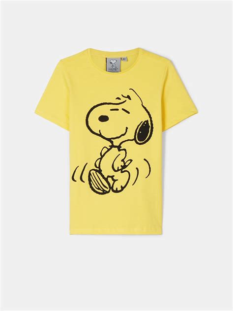 Snoopy T-Shirts: A Timeless Fashion Statement