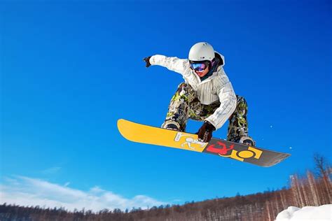 Snowboarding Shoes Sale: Ride the Slopes with Confidence and Style