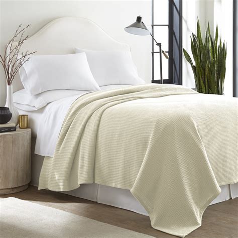 Snuggle Up in Comfort: Explore the World of Cotton Blanket King Size