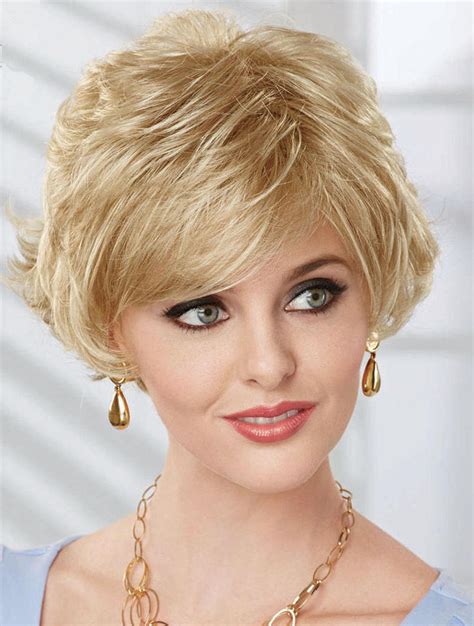 So Great Chin Length Wavy Blonde Bobs: New Design Wigs 2025