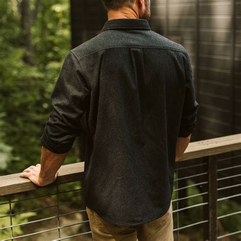 Solid Flannel Shirts: Versatility, Comfort, and Style All in One