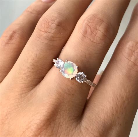 Solitaire Opal Ring Silver: