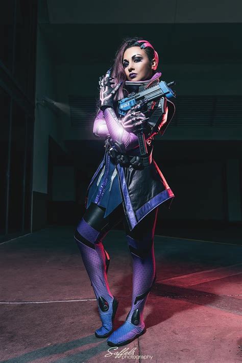 Sombra: The Ultimate Guide to Cosplay the Ultimate Hacker