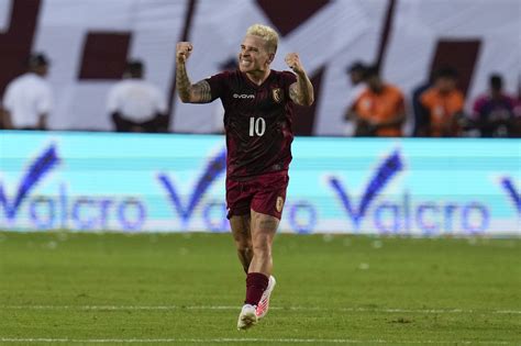 Soteldo: El Mago Venezolano que Encanta al Fútbol Mundial