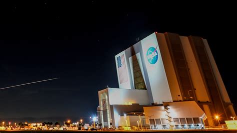 SpaceX Sonic Boom: Today's Earth-Shattering Event