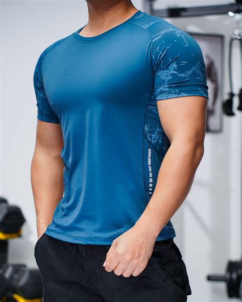 Spandex Shirts for Men: A Comprehensive Guide to Comfort, Style, and Performance