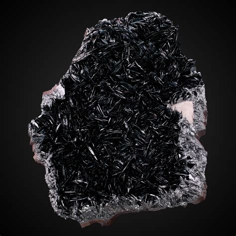 Specularite Hematite: The Lustrous Mineral with Exceptional Applications