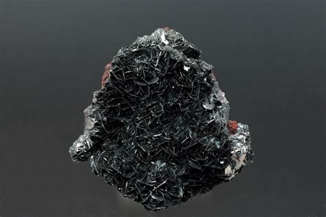 Specularite Hematite: Unraveling the Enigmatic Mineral