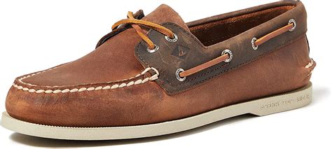 Sperry: The Ultimate Guide to Sailing Shoes