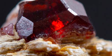 Sphalerite Metaphysical Properties: Unleashing the Gemological Enigma