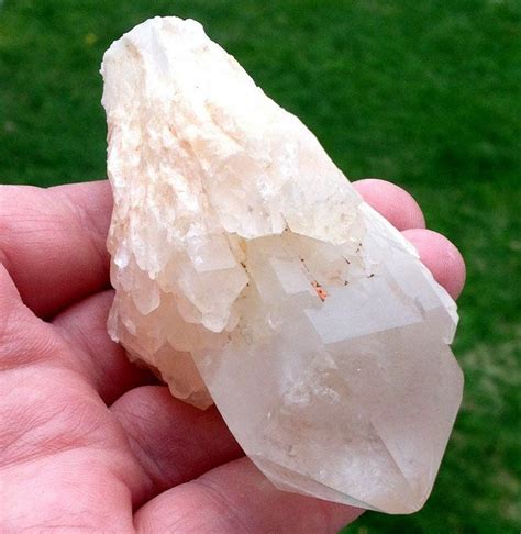 Spiritual Quartz: A Journey into the Realm of Metaphysical Crystal Magic