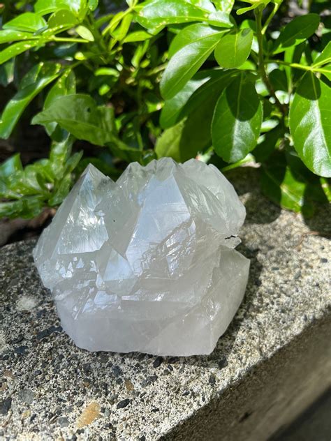 Spiritual Quartz: The Stone of Higher Consciousness