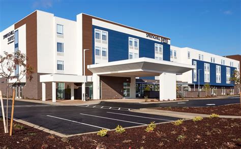 SpringHill Suites Medford Airport: Comfort and Convenience in Southern Oregon