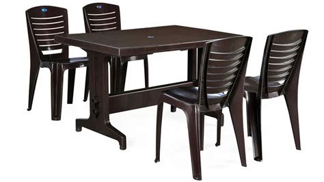 Spruce Up Your Dining Space with a Nilkamal Plastic Dining Table: Style & Functionality on a Budget