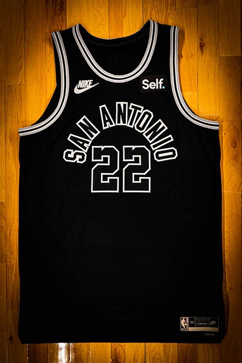 Spurs Jersey Celebrates 50 Years of San Antonio Basketball Grandeur