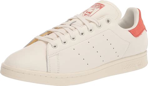 Stan Smith: A Timeless Sneaker for Women Who Love Comfort and Style