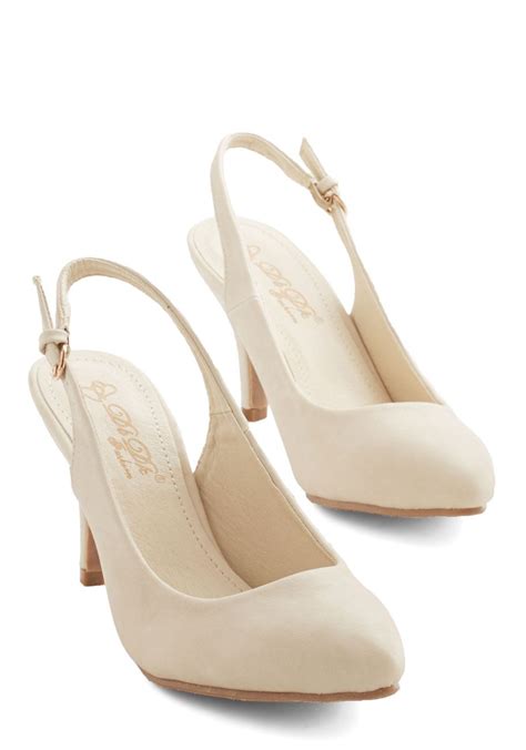 Step into Elegance: Find Your Perfect Slingback Bridal Shoes