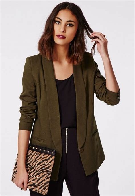 Step into Sophistication: A Khaki Blazer Guide for Petite Women