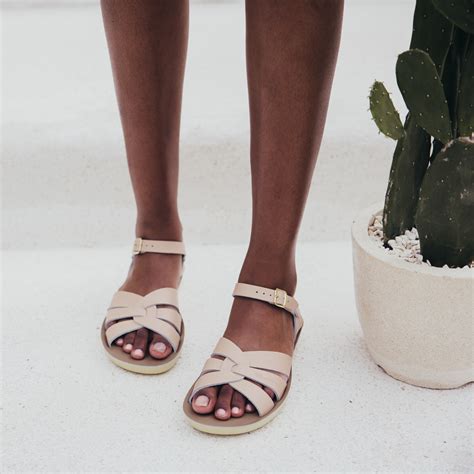 Step into Summer with Style: A Comprehensive Guide to Athletic Sandals for Women