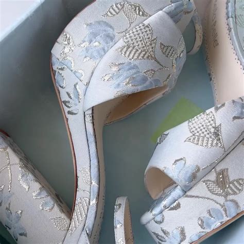 Step into the Realm of Dior: A Guide to Exquisite Women's Footwear