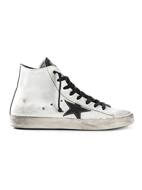 Step into the epitome of Italian craftsmanship and timeless style with the Golden Goose sneakers.