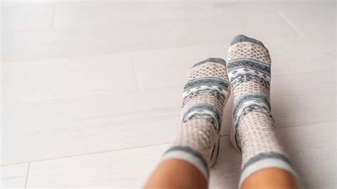 Stepping into Comfort: Empowering Your Every Movement with Feetures Socks