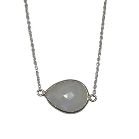 Sterling Silver Moonstone Necklace: An Enchanting Talisman of Feminine Energy and Intuition