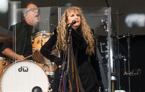 Stevie Nicks' Enchanting Debut on SNL: A Timeline