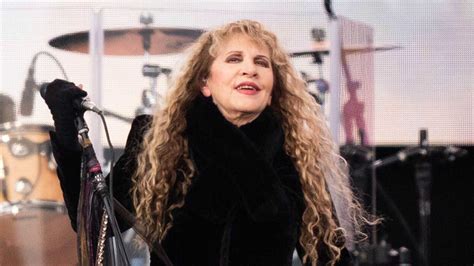 Stevie Nicks's Luminous Guidance: A Lighthouse of Inspiration and Empowerment