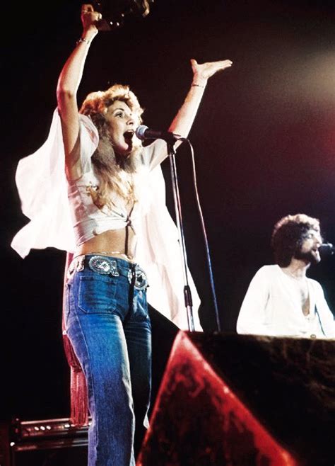 Stevie Nicks in 1975: A Transformative Year