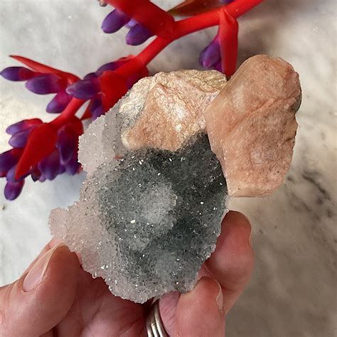 Stilbite Crystal: The Stone of Harmony and Personal Growth