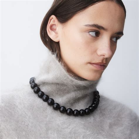 Stone Choker Necklaces: An Enduring Allure