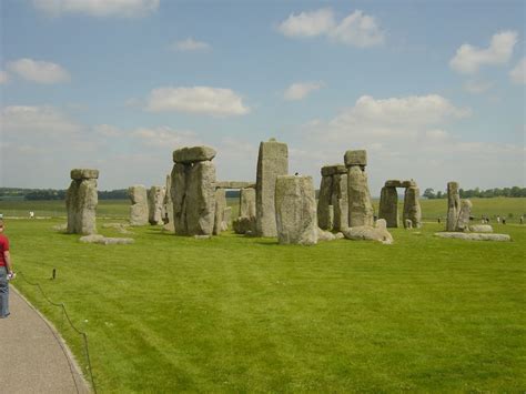 Stonehenge in Great Britain: 5 Astonishing Facts and Unraveling Its Enduring Mystery