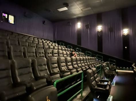 Stoneridge Plaza Movie Theatre: A Cinematic Haven in Gahanna