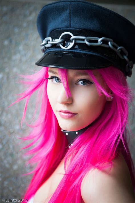 Street Fighter Poison Cosplay: Embody the Alluring Assassin