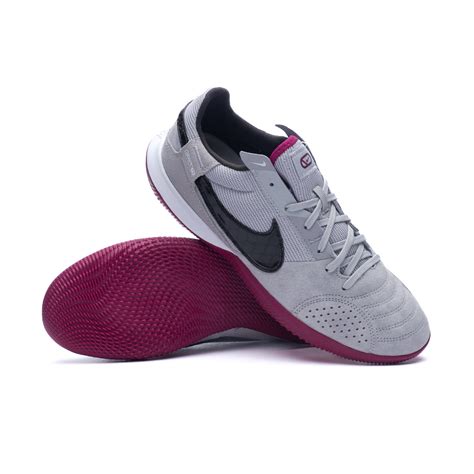 Street Gato Nike: O Tênis de Futsal Definitivo para Jogadores Exigentes