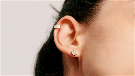 Stud Earrings: The Ultimate Guide to Shining in Style